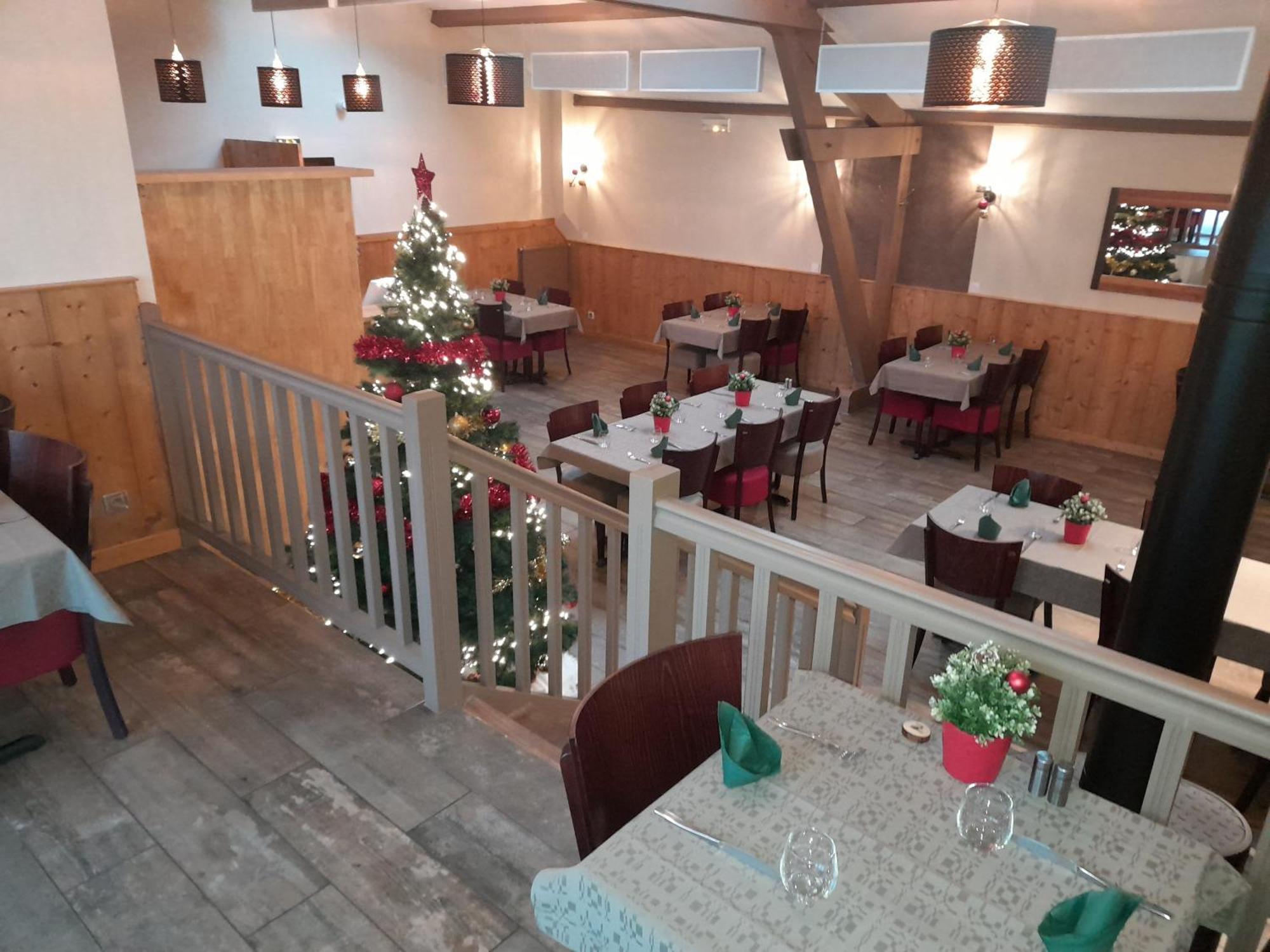 Bed and Breakfast Les Pierres Roses Coise Exterior foto